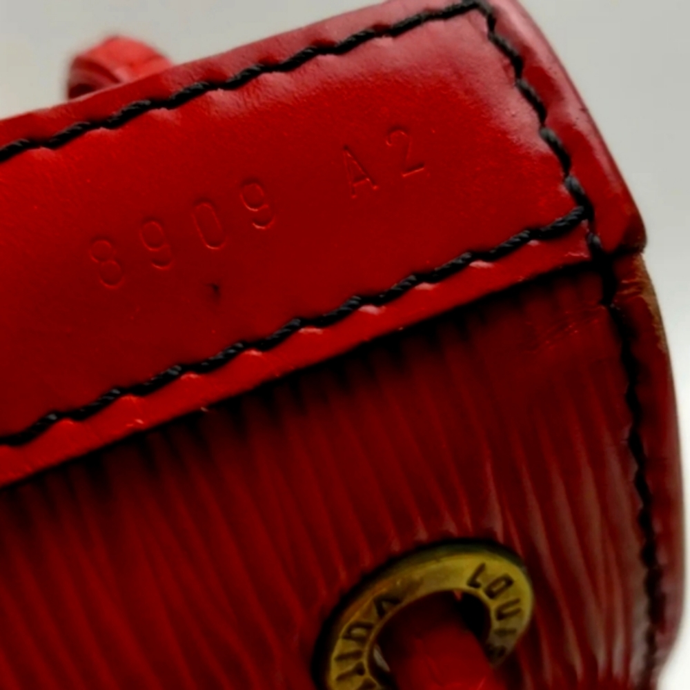 Louis Vuitton Shoulder Bag Epi Red - Picture 5 of 9